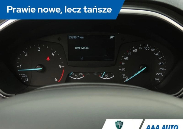 Ford Focus cena 70000 przebieg: 33993, rok produkcji 2019 z Nałęczów małe 172